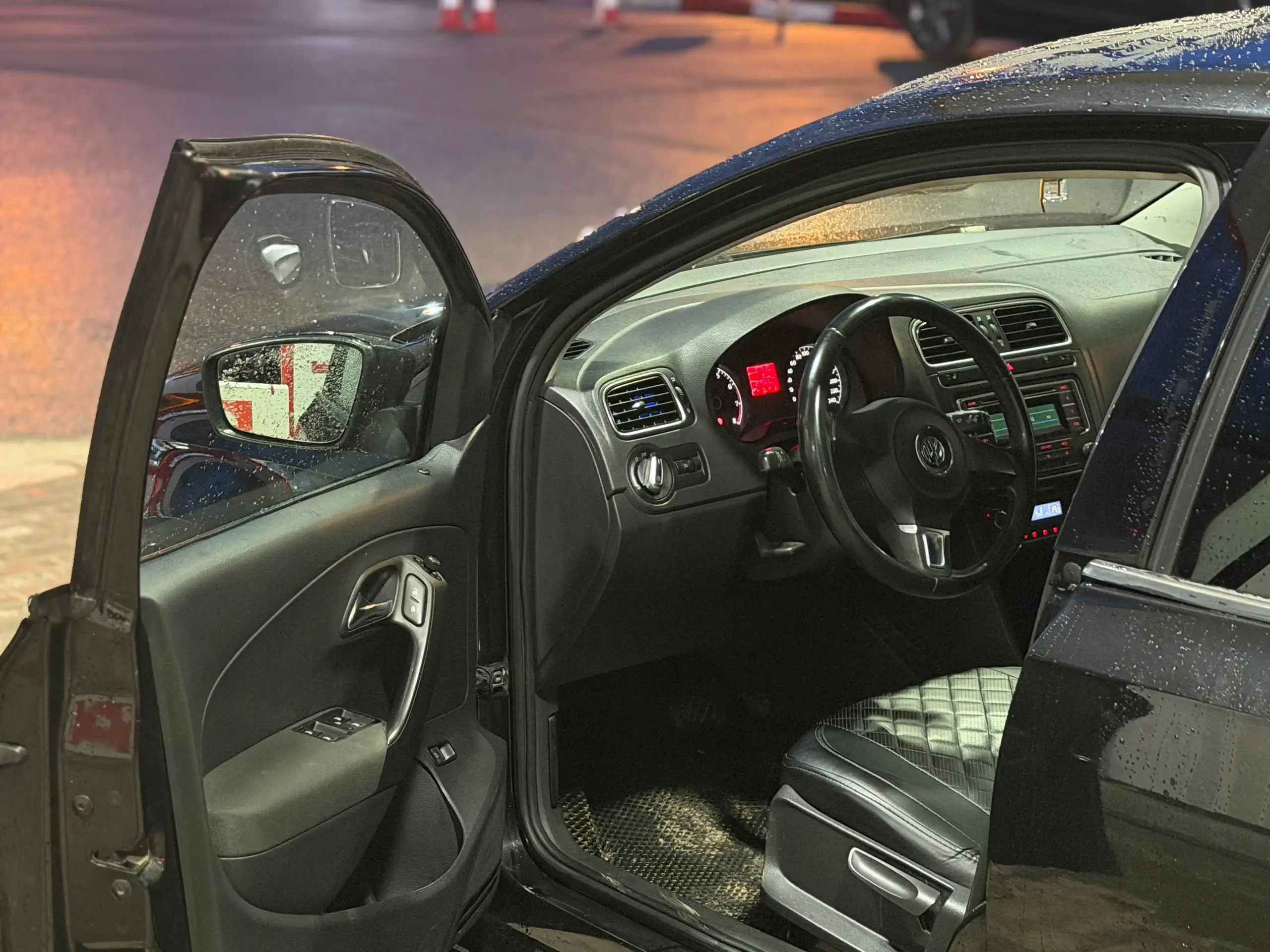 Продажа Volkswagen Polo 2013 1.6 AT - Легковые автомобили (Авто) в Казань