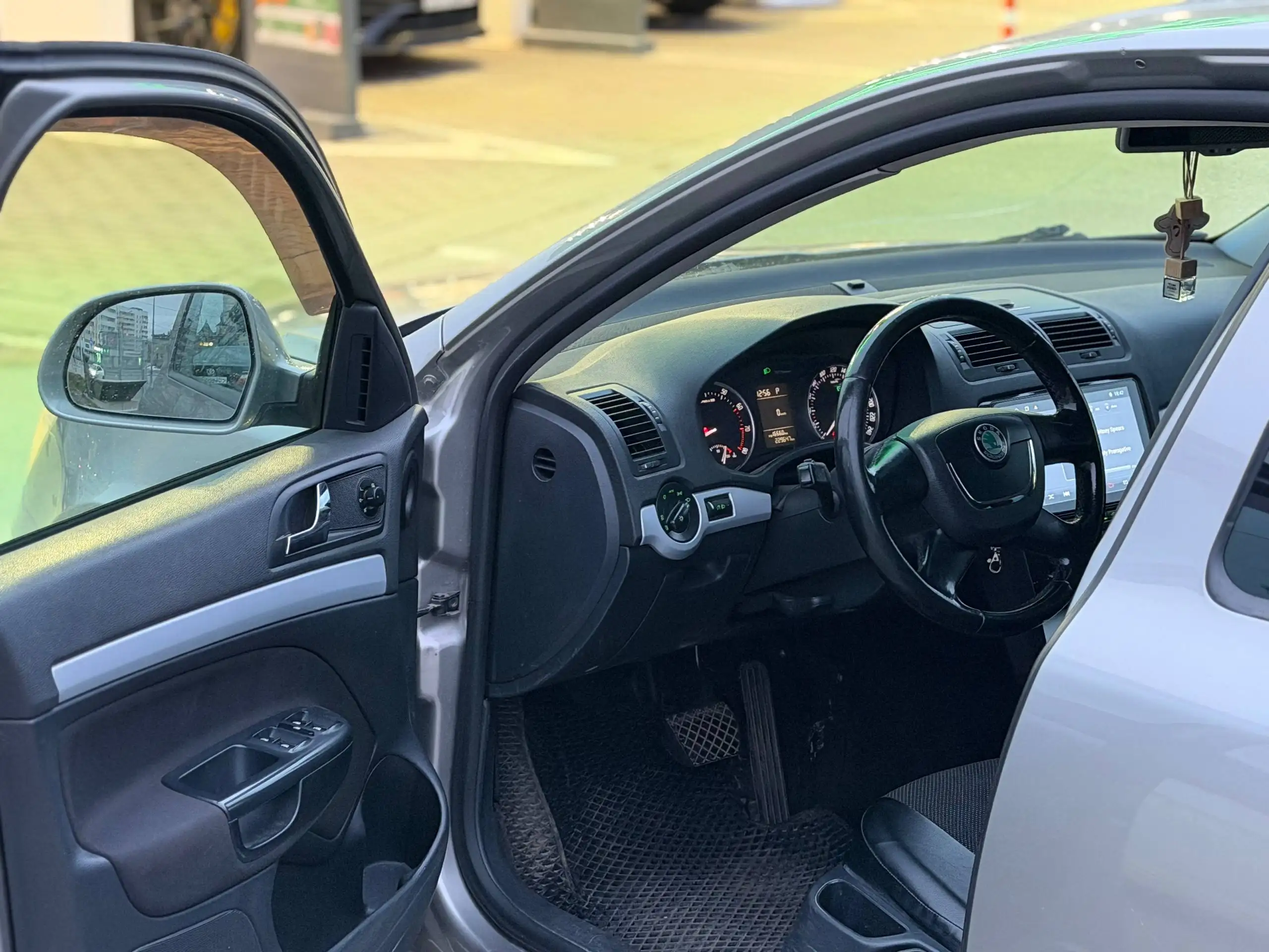 SKODA OCTAVIA A5 2011 1.4 ТУРБО АВТОМАТ - Легковые автомобили (Авто) в Казань