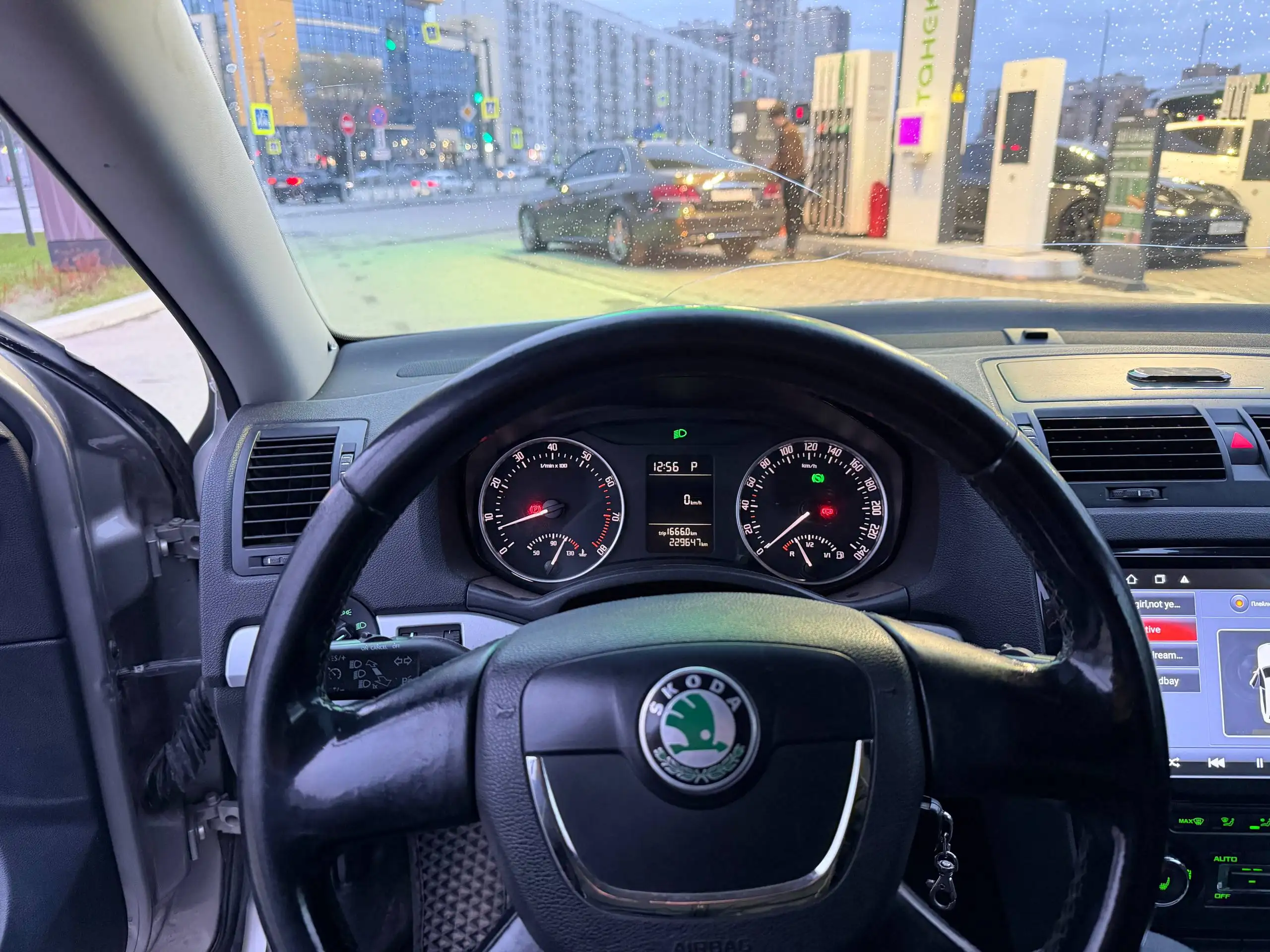 SKODA OCTAVIA A5 2011 1.4 ТУРБО АВТОМАТ - Легковые автомобили (Авто) в Казань