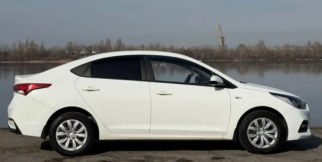 Hyundai Solaris 2017 - Hyundai Solaris (Авто) в Санкт-Петербург