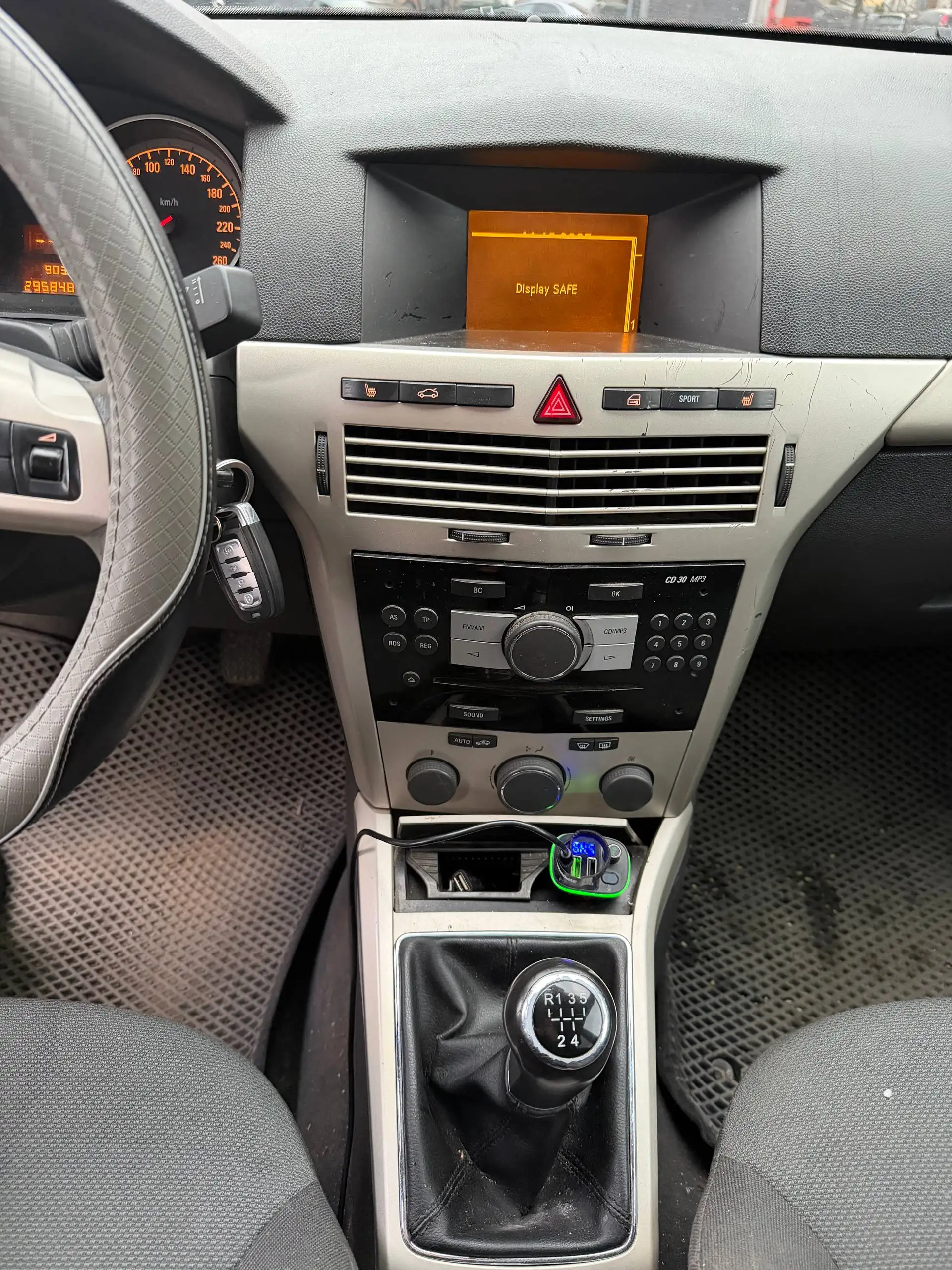 Opel Astra 2008 1.6 кондер - Легковые автомобили (Авто) в Казань