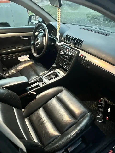 Lada 1.8 механика - Грузовые автомобили в Санкт-Петербург
