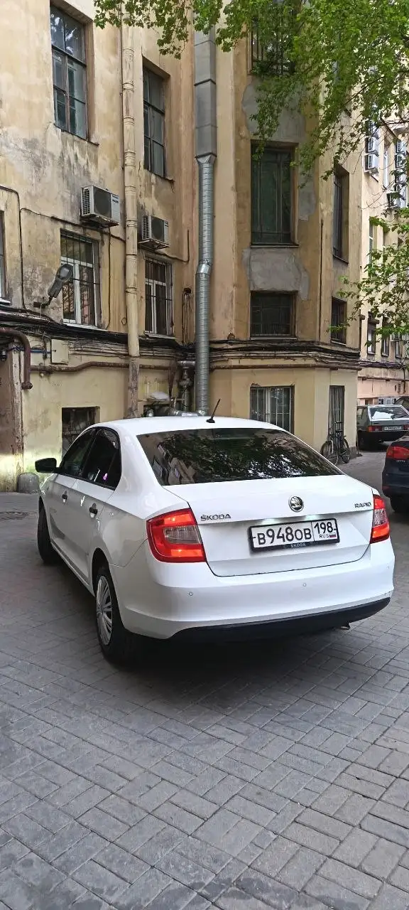 Skoda Rapid 2016 в хорошем состоянии - Легковые автомобили (Авто) в Санкт-Петербург
