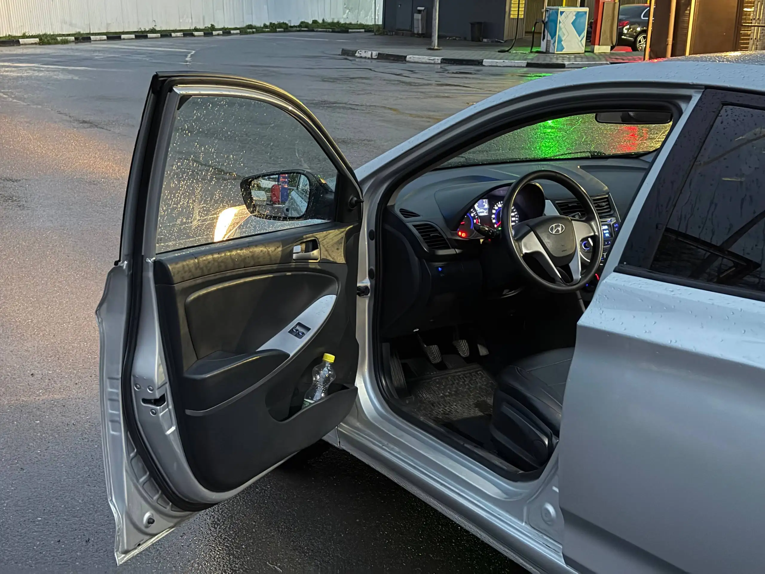 Hyundai Solaris 2015 1.4 МТ - Легковые автомобили (Авто) в Казань