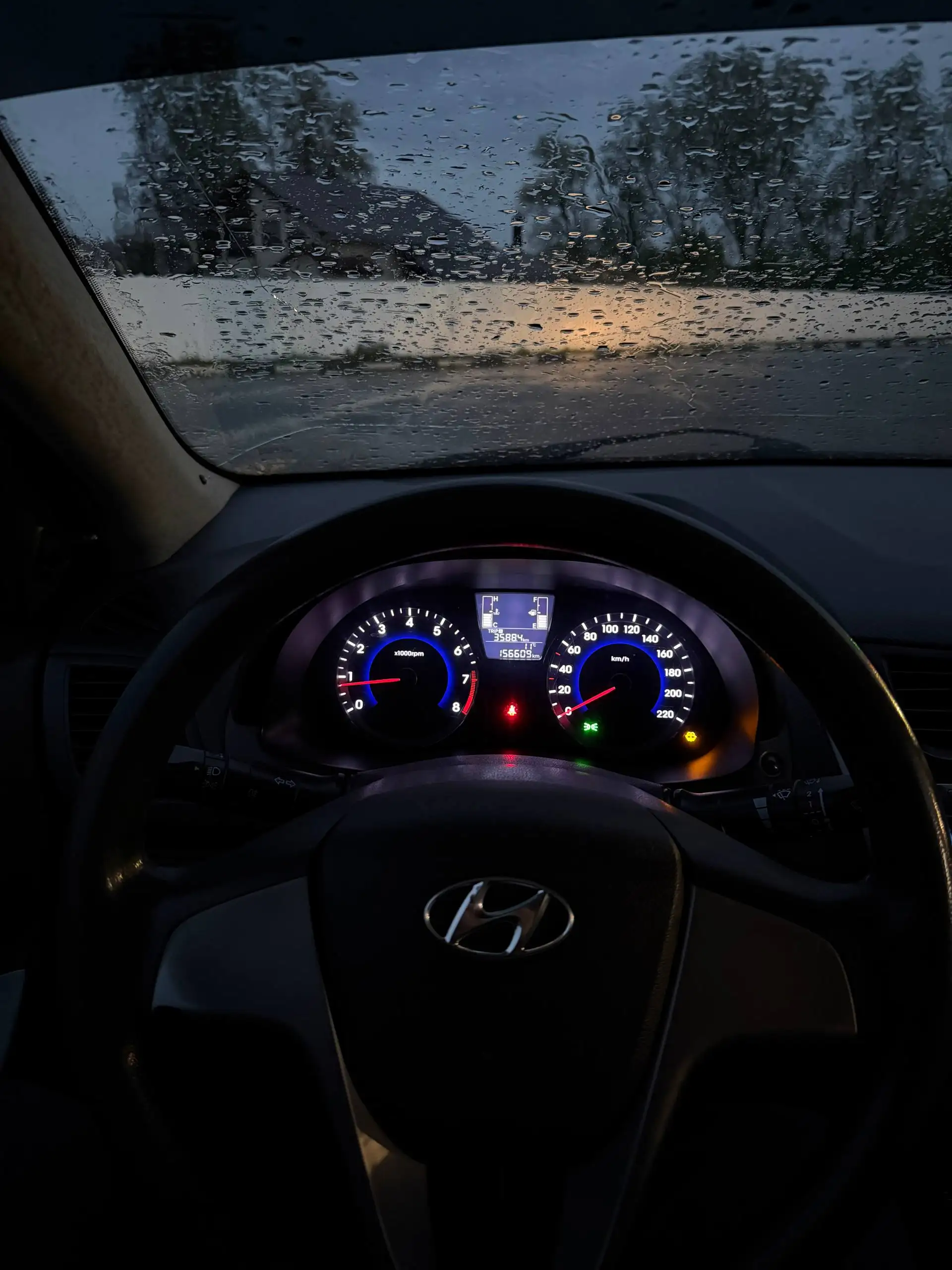 Hyundai Solaris 2015 1.4 МТ - Легковые автомобили (Авто) в Казань