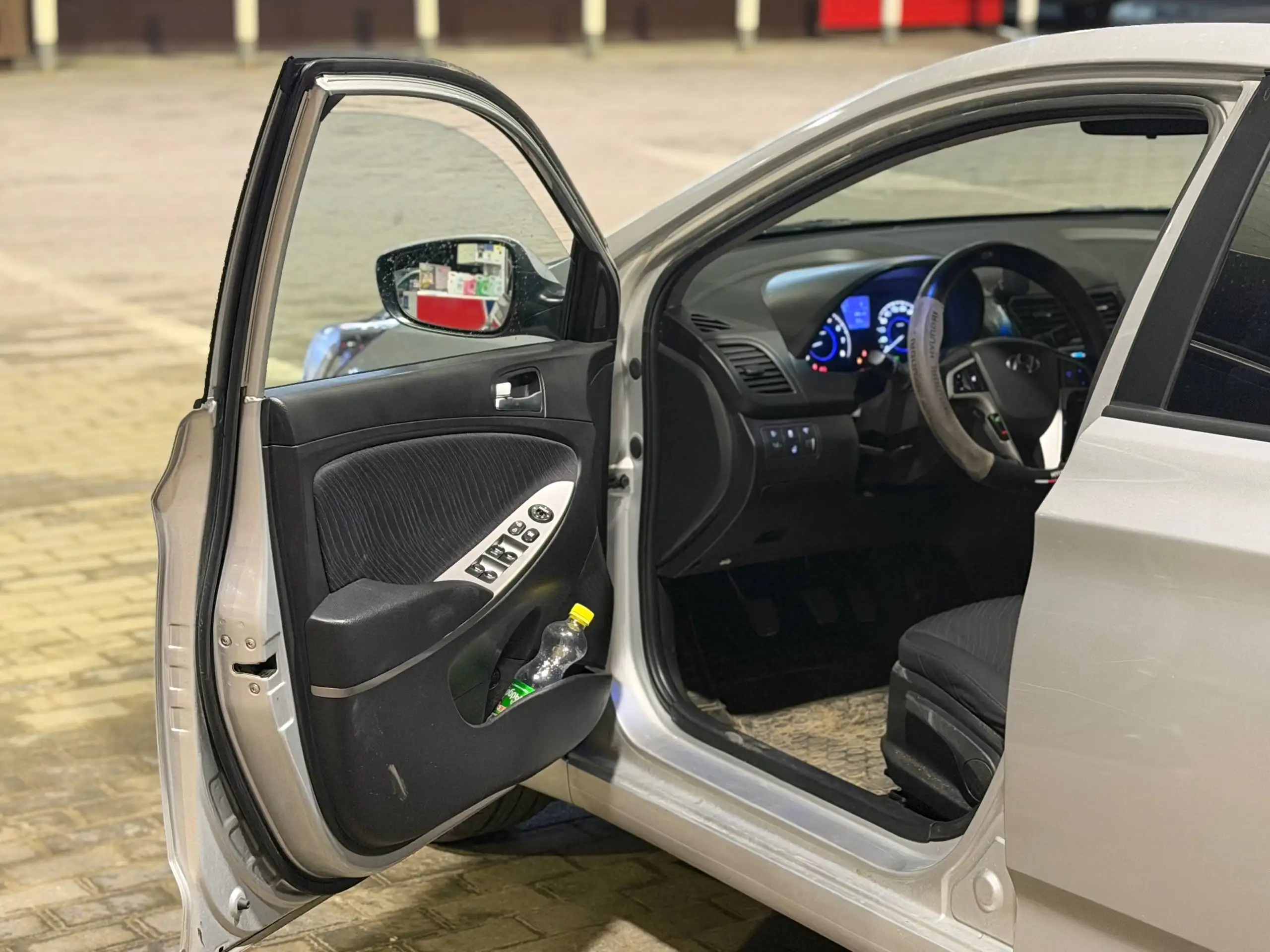 Hyundai Solaris 2016 1.6 МТ - Легковые автомобили (Авто) в Казань