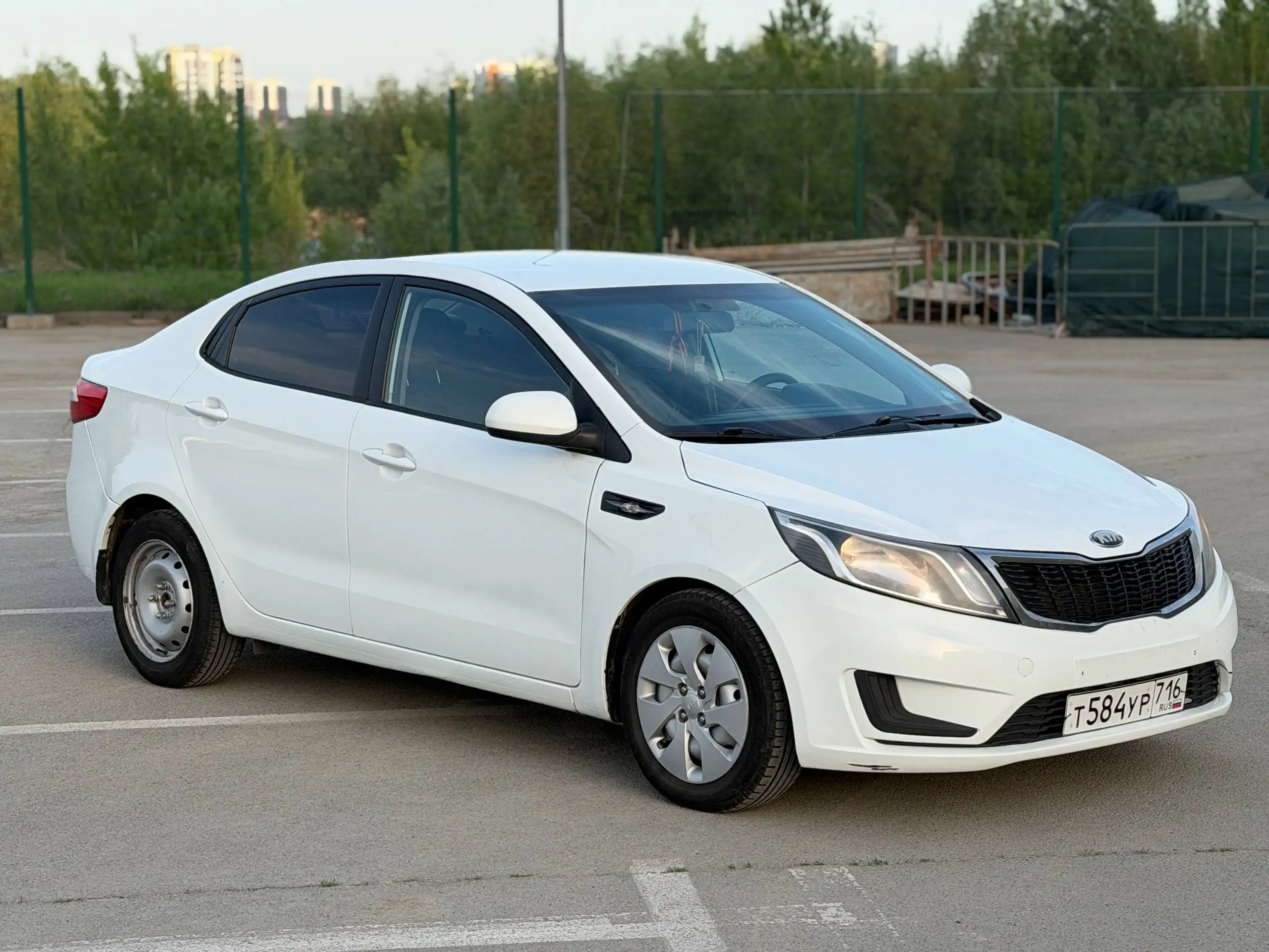 KIA RIO 1.4 АТ 2013 - Легковые автомобили (Авто) в Казань