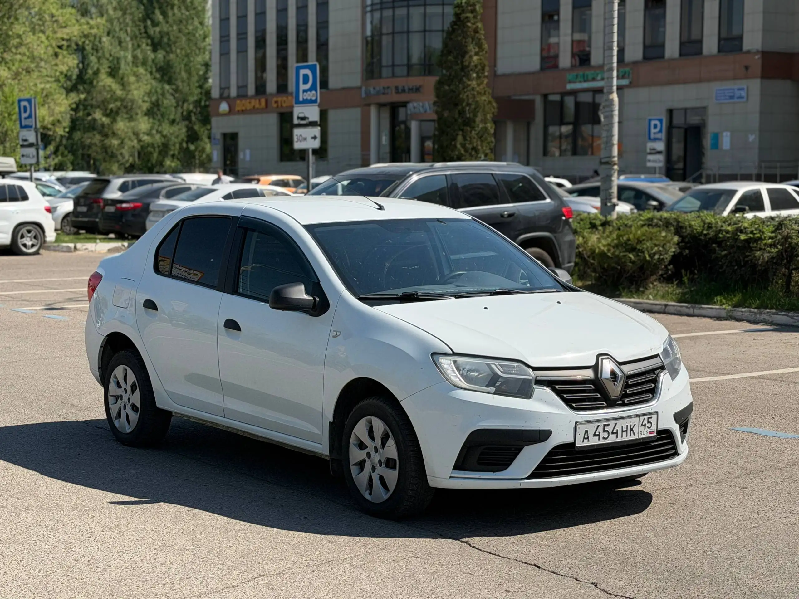 Renault Logan 2020 1.6 в родном окрасе - Легковые автомобили (Авто) в Санкт-Петербург