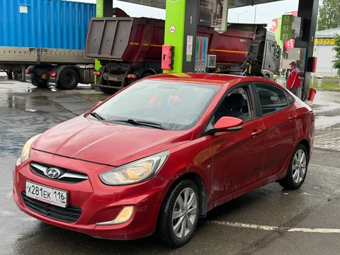 Hyundai Solaris 2013 автомат - Легковые автомобили в Санкт-Петербург