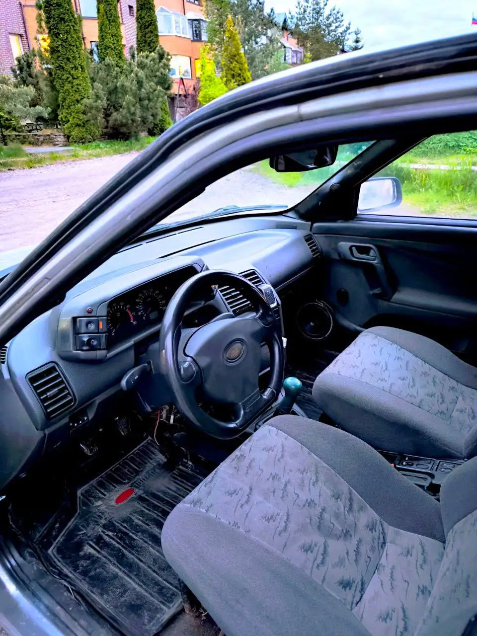ВАЗ 2110 1.5 2002 года продажа - Легковые автомобили (Авто) в Санкт-Петербург