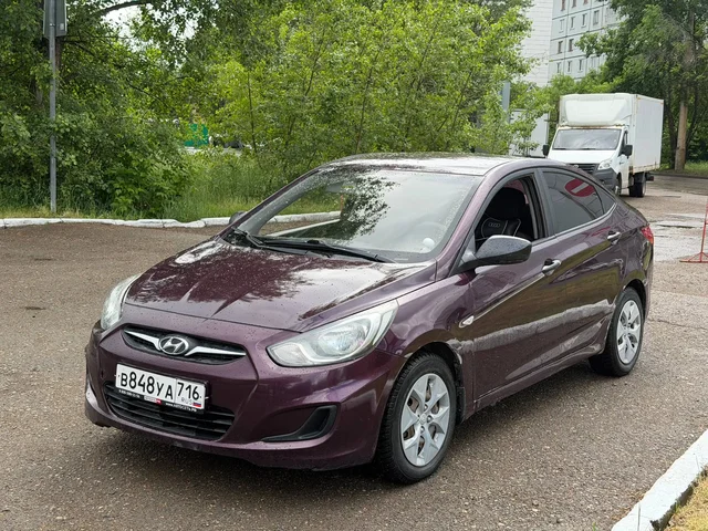 Hyundai Solaris 2012 1.4 МТ - Колёса и шины в Казань
