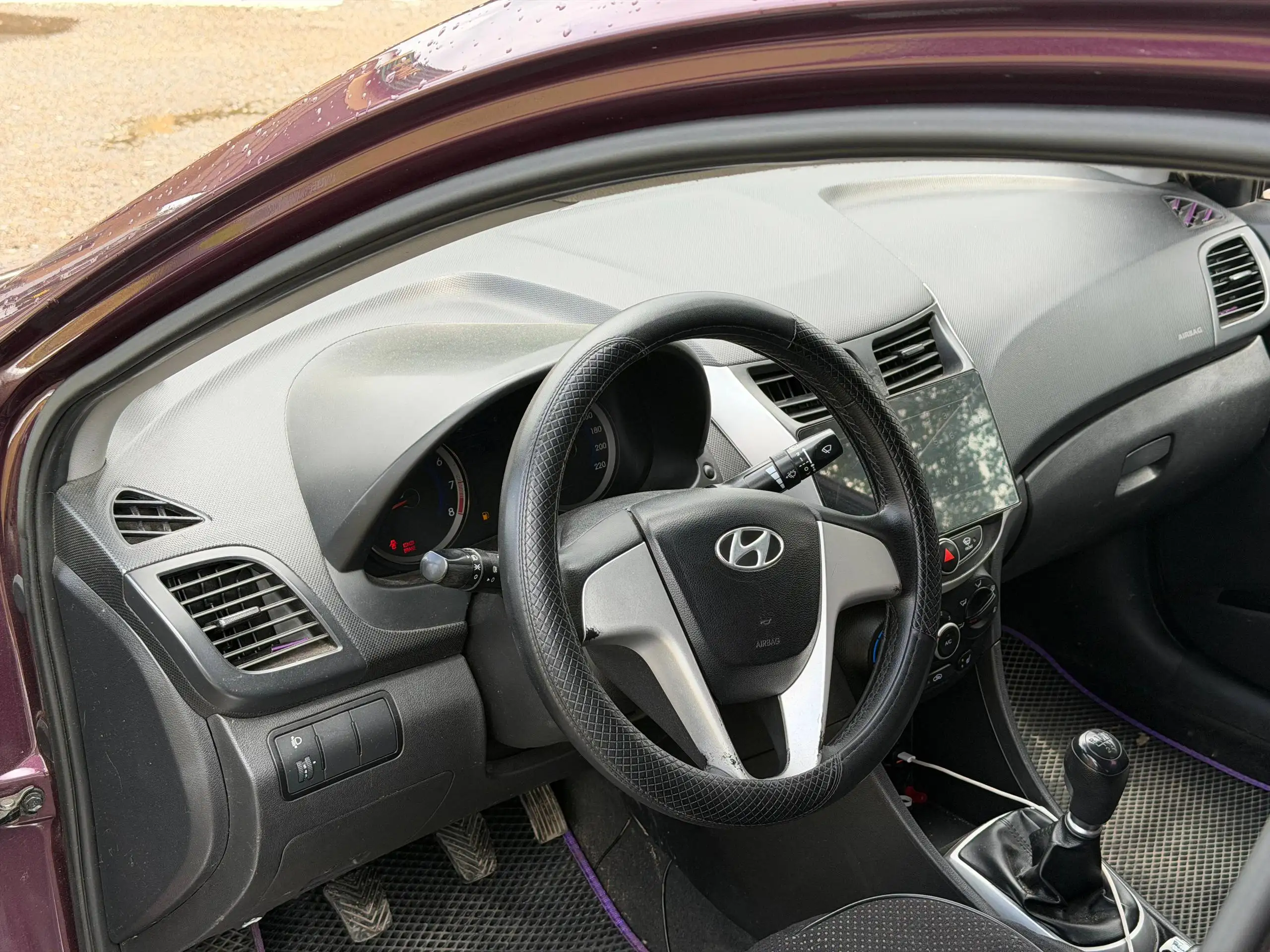 Hyundai Solaris 2012 1.4 МТ - Легковые автомобили (Авто) в Казань