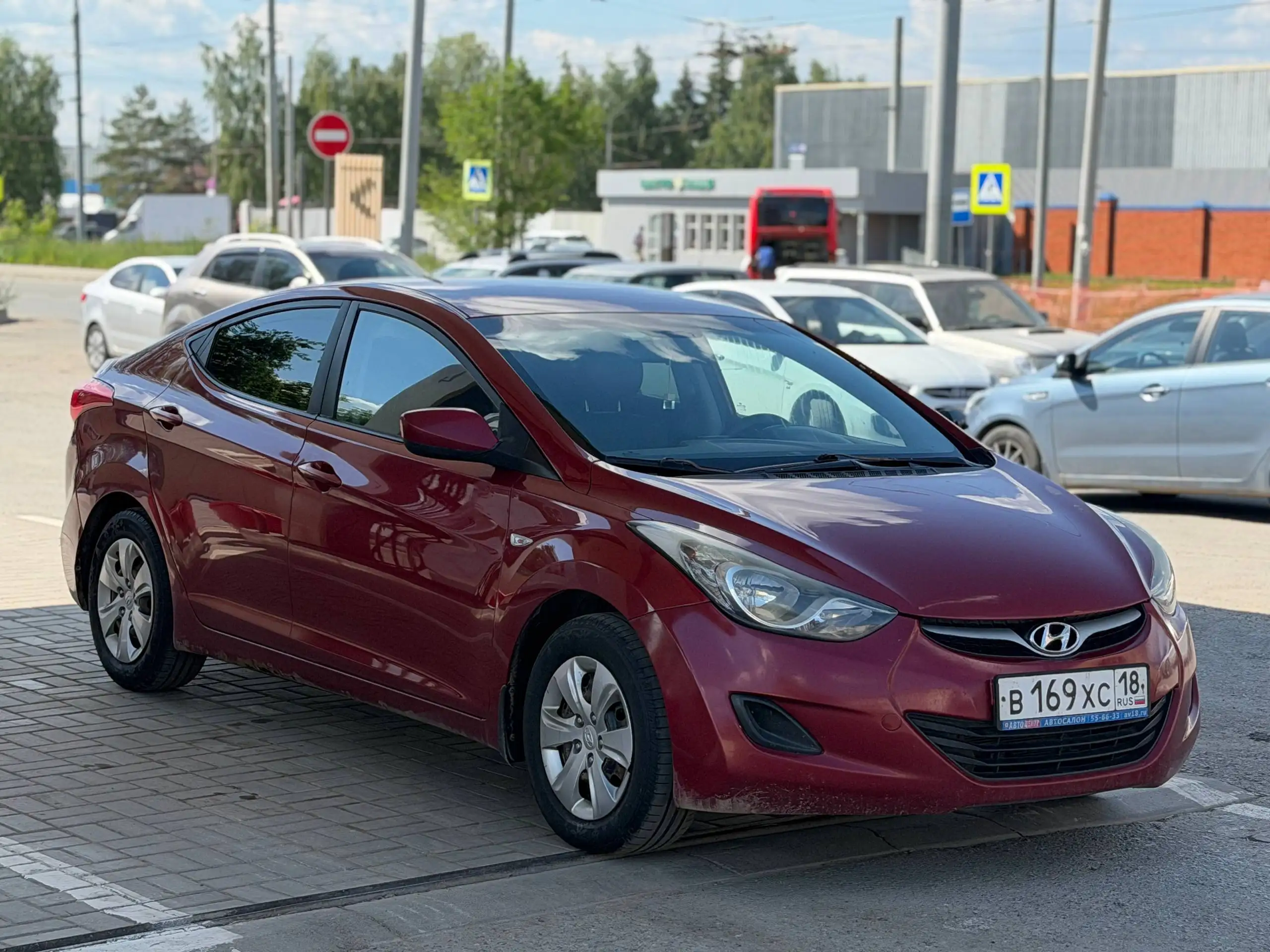 Hyundai Elantra 2012 1.6 МТ - Легковые автомобили (Авто) в Казань