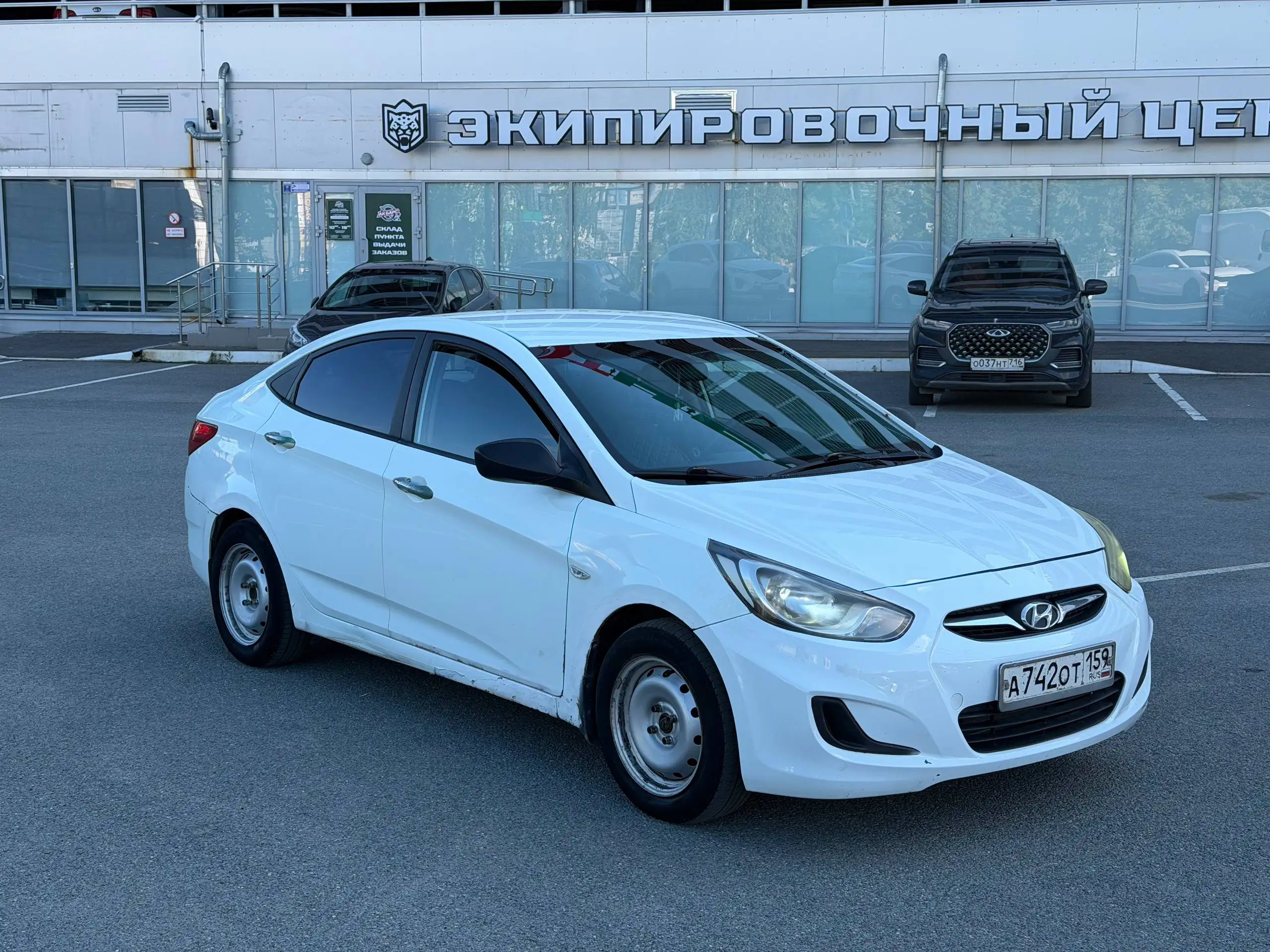 Hyundai Solaris 2012 1.4 МТ - Hyundai Solaris (Авто) в Казань