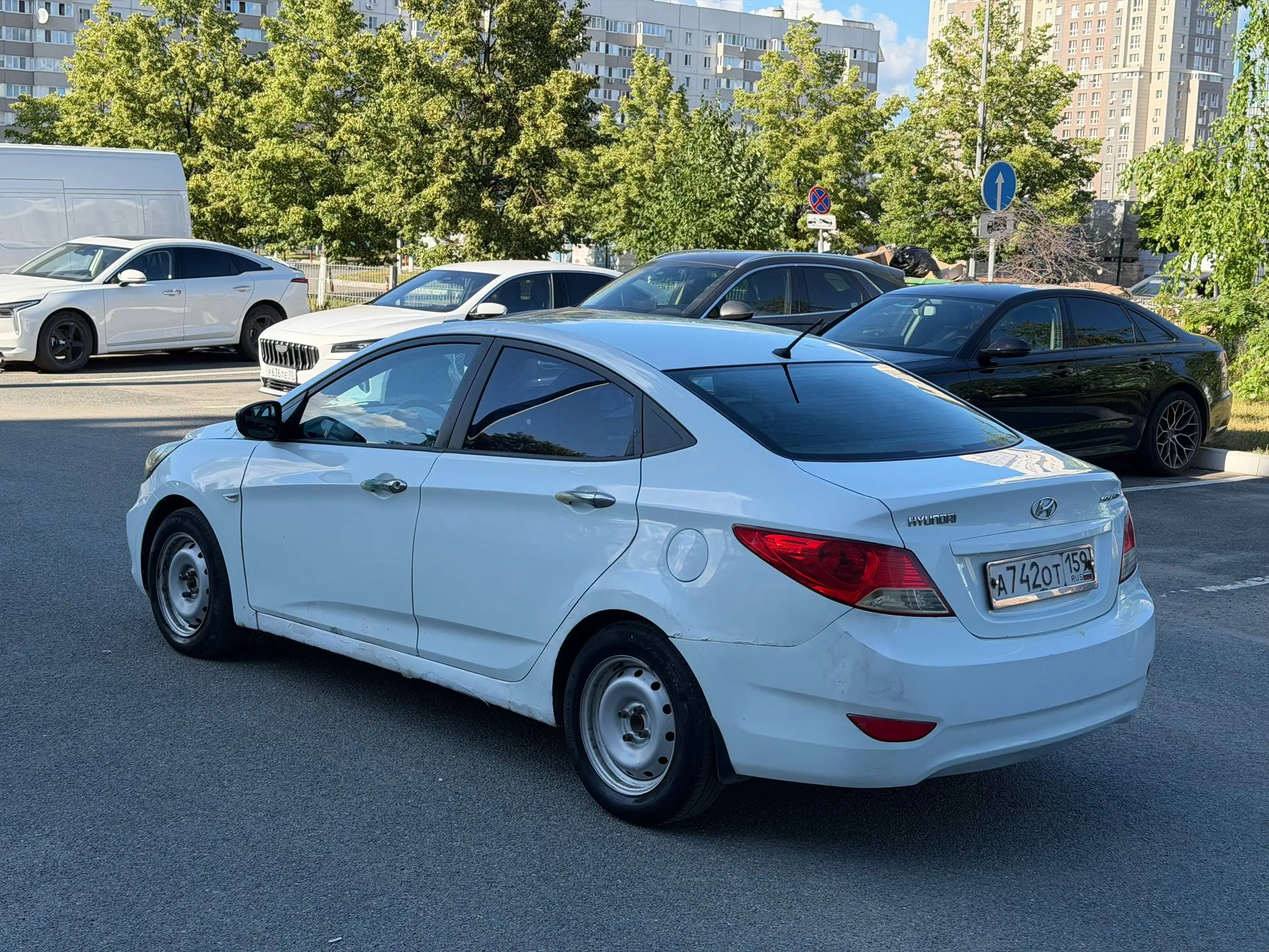 Hyundai Solaris 2012 1.4 МТ - Hyundai Solaris (Авто) в Казань