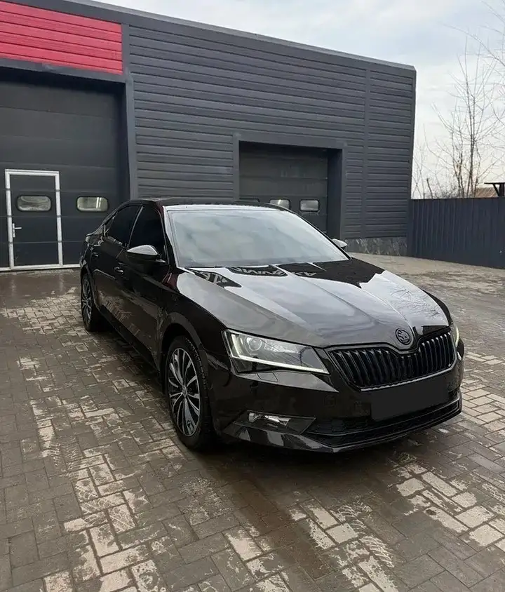 Skoda Superb 2018 1.8 Бензин Автомат - Легковые автомобили (Авто) в Санкт-Петербург