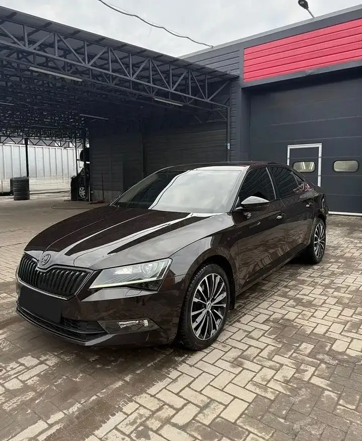 Skoda Superb 2018 1.8 Бензин Автомат - Легковые автомобили (Авто) в Санкт-Петербург
