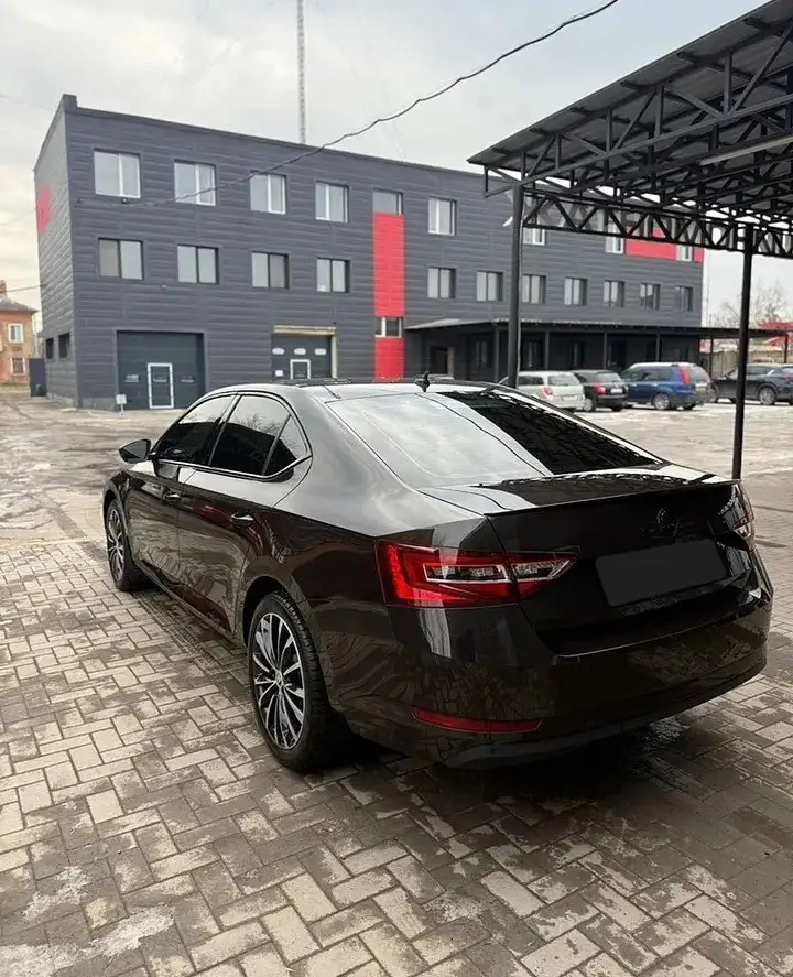 Skoda Superb 2018 1.8 Бензин Автомат - Легковые автомобили (Авто) в Санкт-Петербург