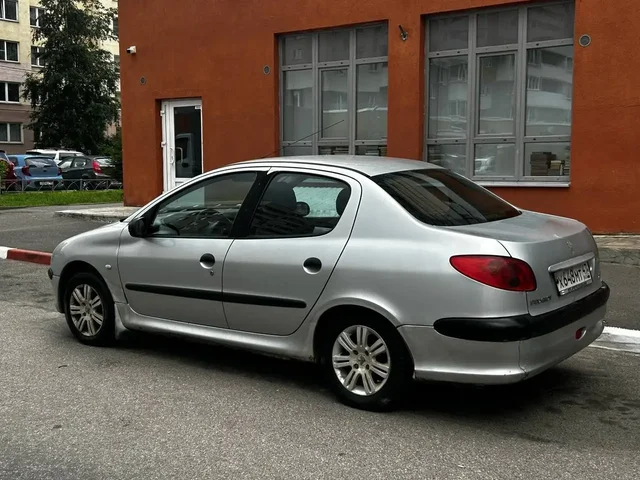 Peugeot 206 2006 года - Фургоны и минивэны в Санкт-Петербург