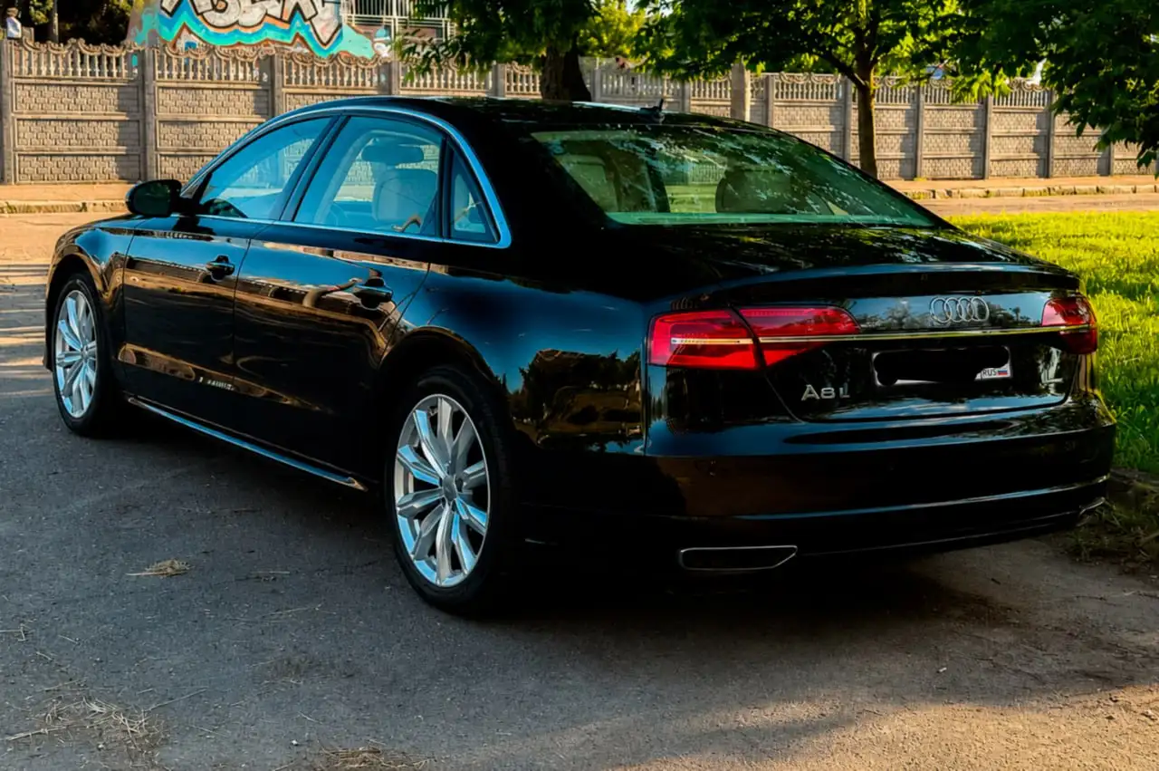 Audi A8 2016 - Автомобили с пробегом (Авто) в Санкт-Петербург