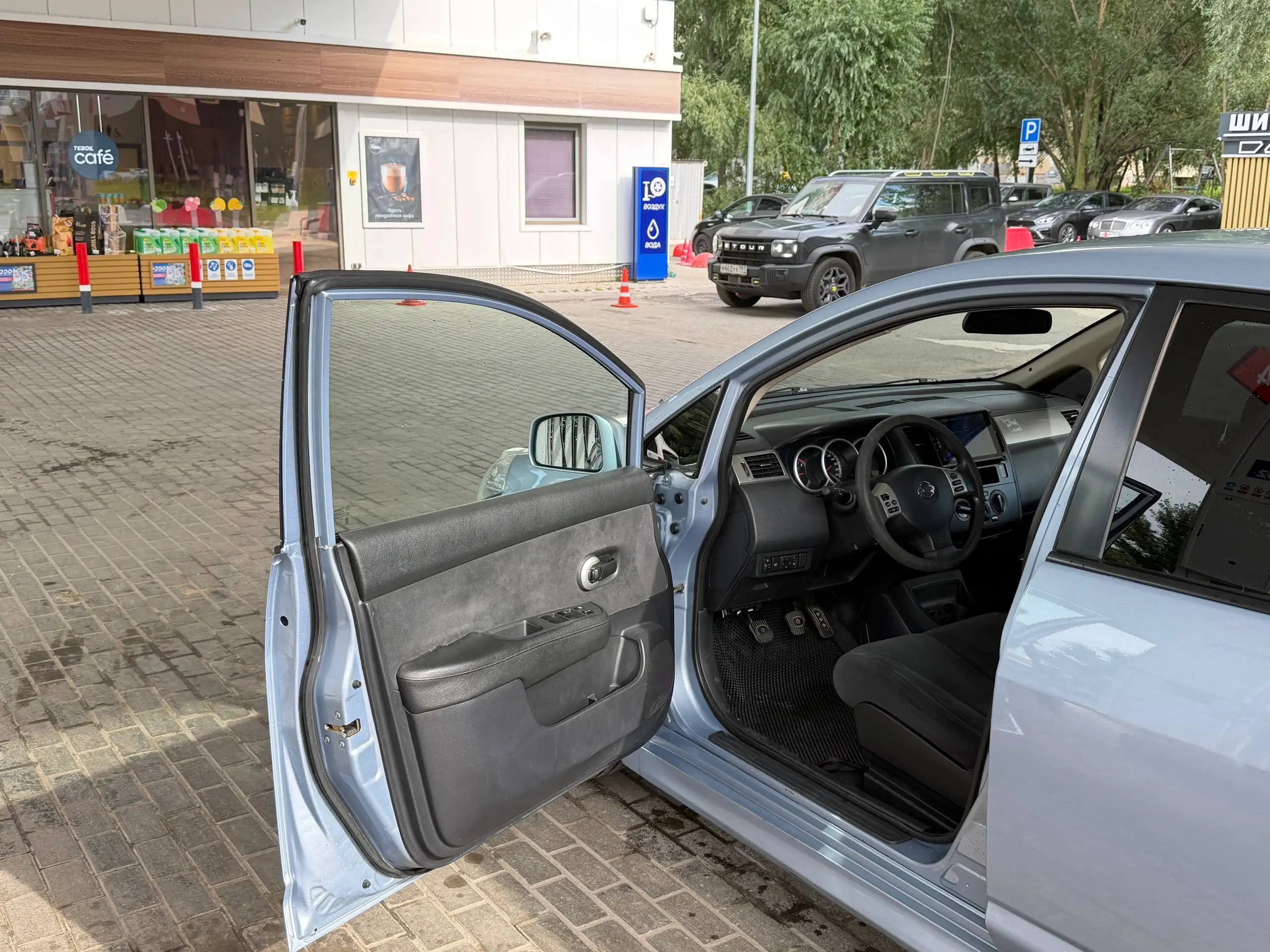 Nissan Tiida Рест 2011 1.6 МТ - Nissan Tiida (Авто) в Казань