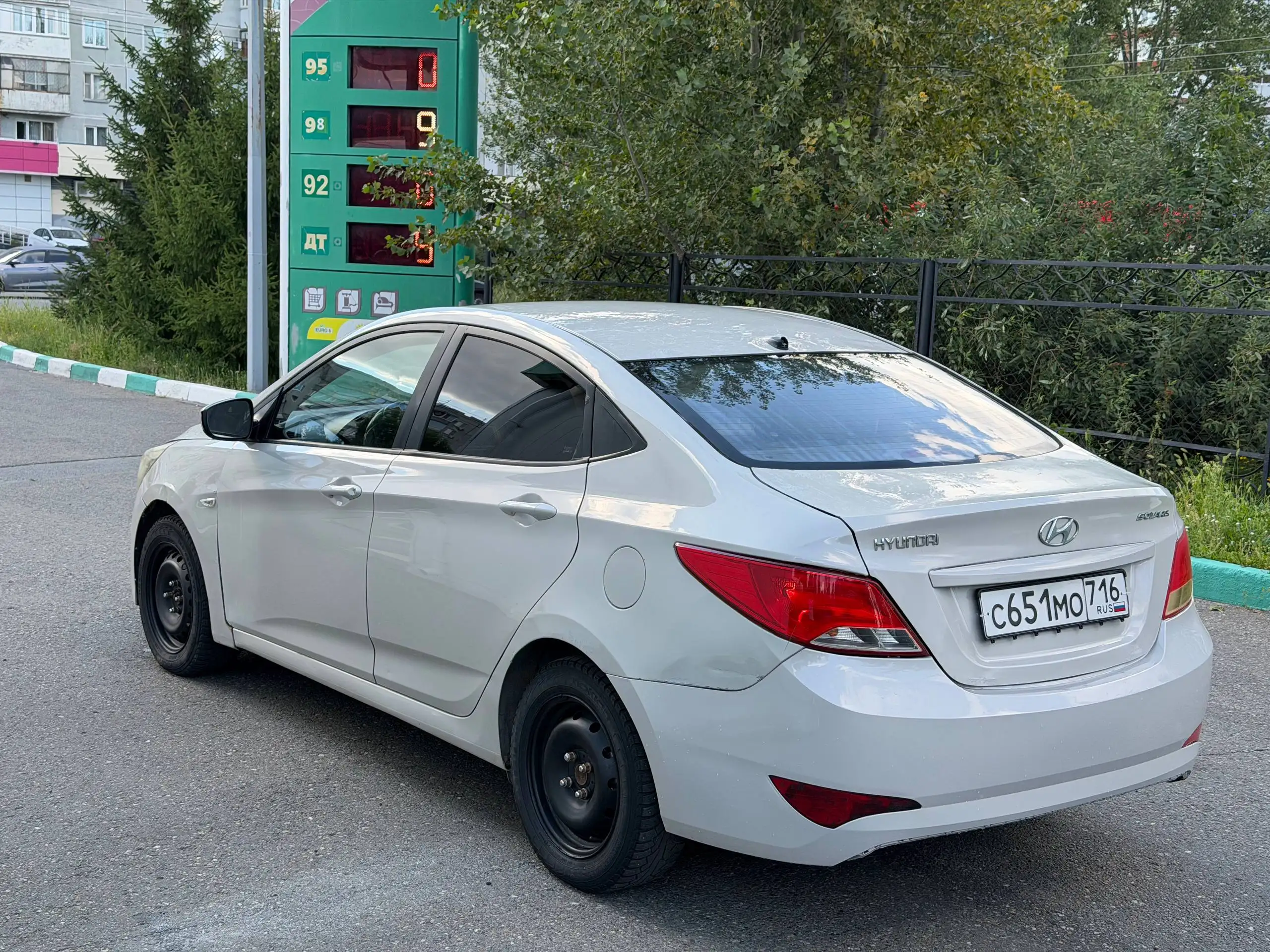 Hyundai Solaris 2015 1.6 AT - Легковые автомобили (Авто) в Казань