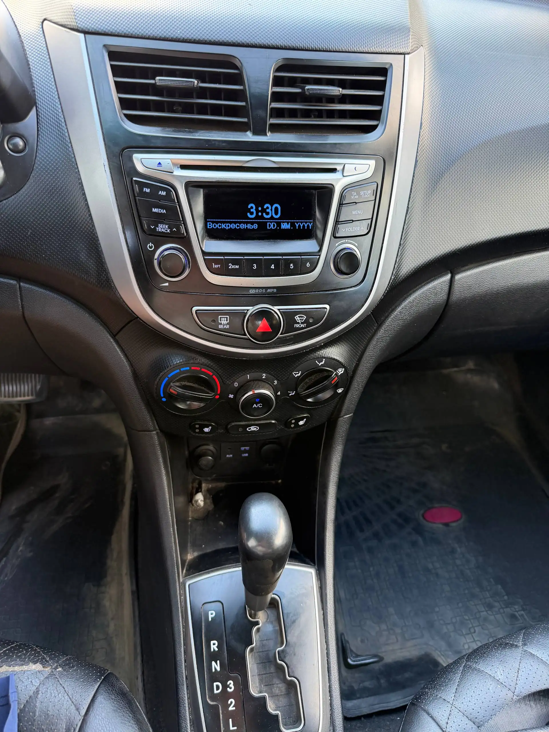 Hyundai Solaris 2015 1.6 AT - Легковые автомобили (Авто) в Казань