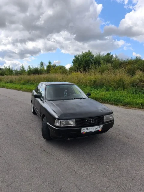 Audi 80 1991, 90 л.с., в хорошем состоянии - Мотоциклы и квадроциклы в Санкт-Петербург