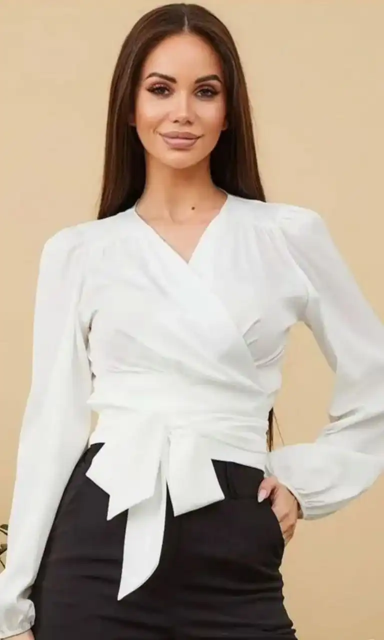 Продам блузку на запах в отличном состоянии