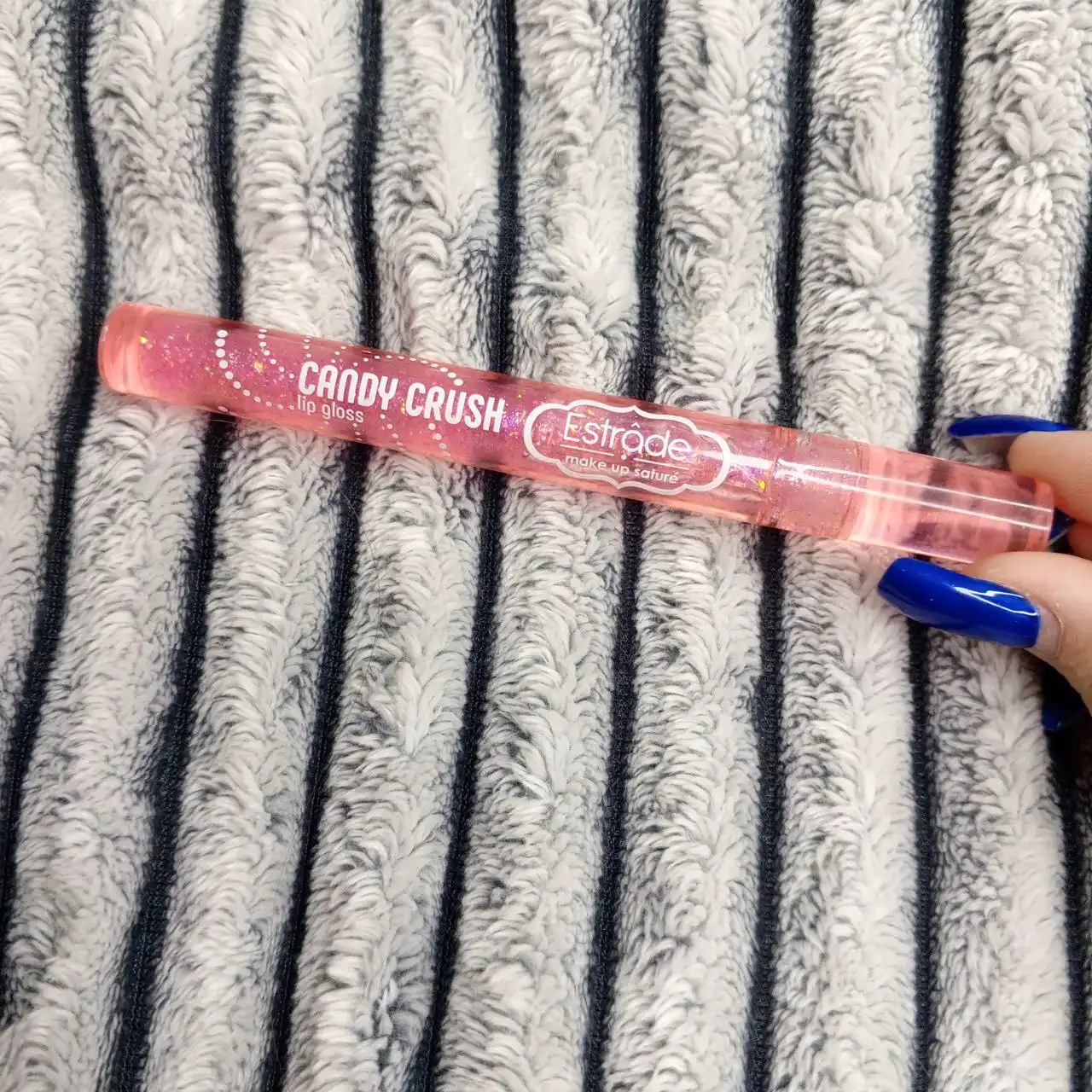 Продажа косметики: сыворотка для ресниц, тушь, блеск для губ и другое - Косметика (Красота и здоровье) в Энгельс