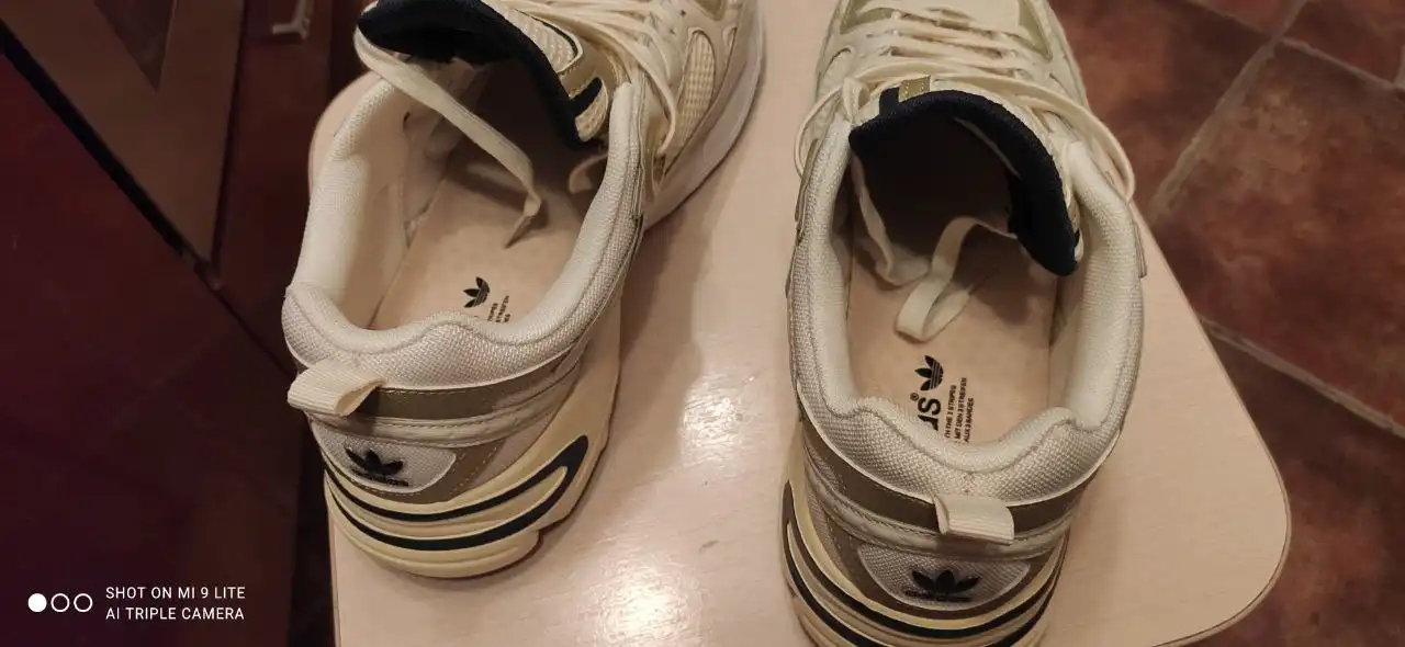 Продам кроссовки 43 размера - Обувь (Одежда) в Энгельс