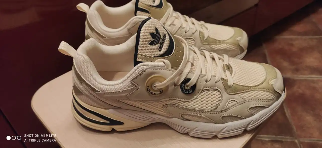 Продам кроссовки 43 размера - Обувь (Одежда) в Энгельс