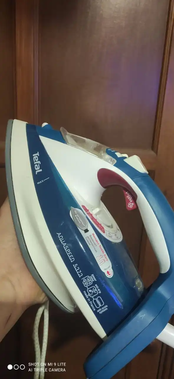 Паровые утюги б/у в отличном состоянии - Техника для дома (Для дома и дачи) в Энгельс
