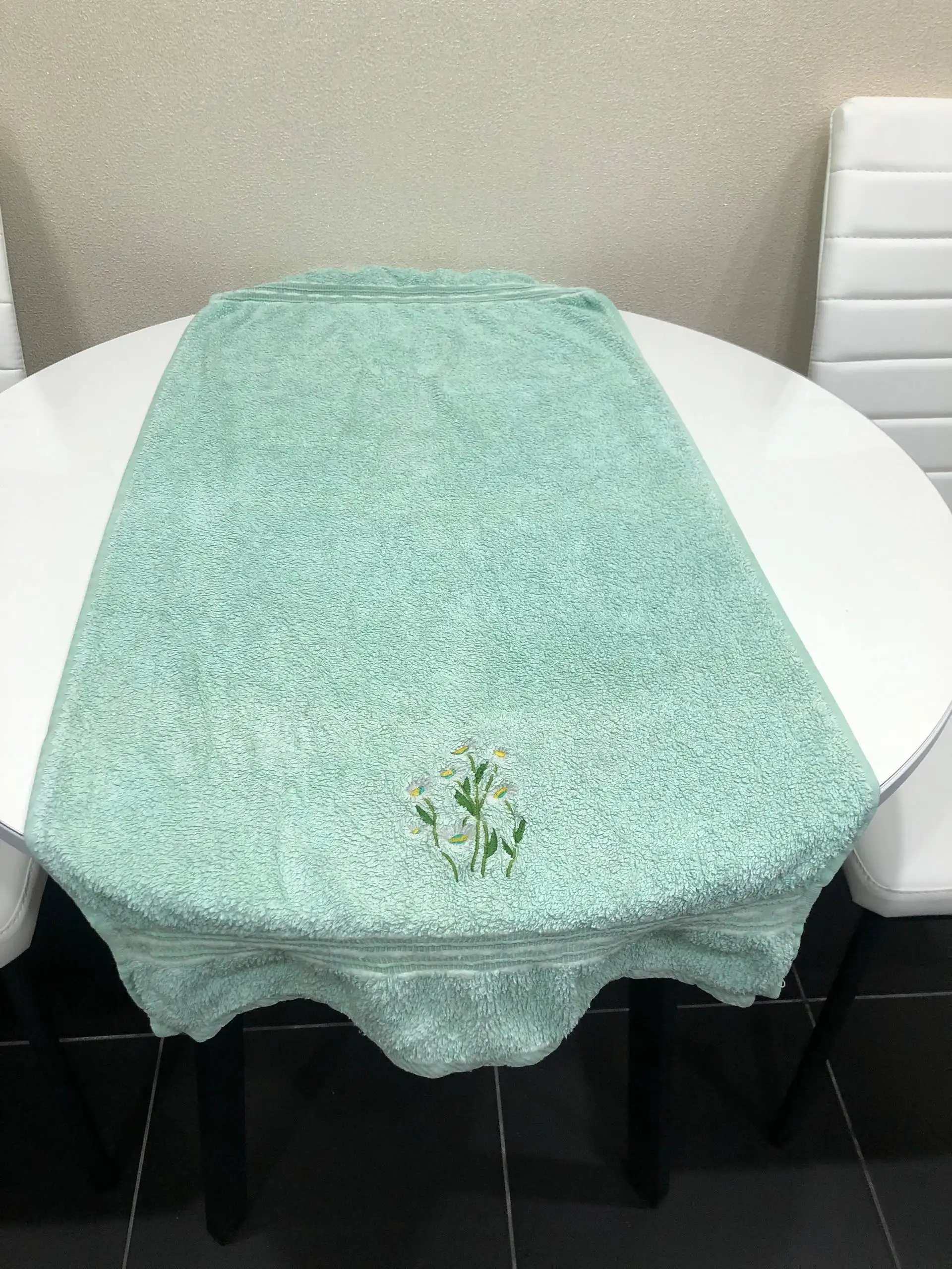 Полотенца б/у в отличном состоянии - Полотенца (Барахолка) в Саратов