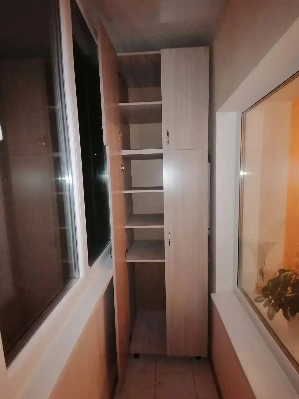 Изготовление шкафов на лоджию и балкон по индивидуальным размерам - Мебель на заказ (Услуги) в Энгельс