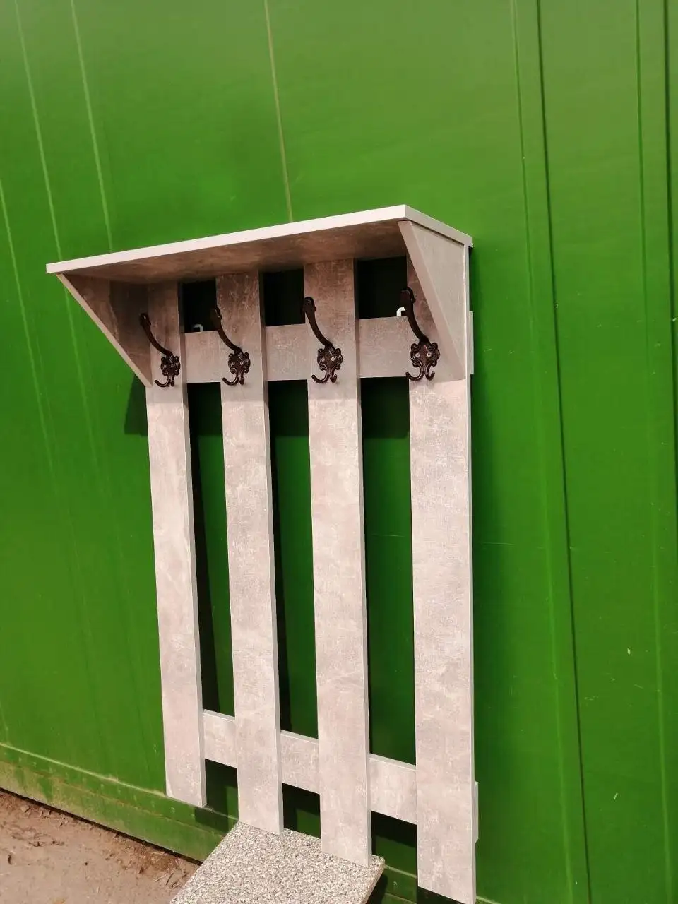 Настенная вешалка для одежды из ЛДСП - Мебель (Для дома и дачи) в Энгельс