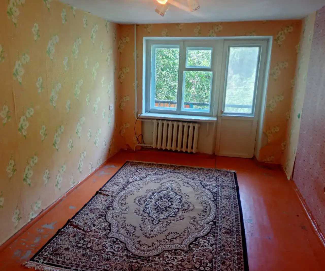 3-комнатная квартира в Энгельсе, район 1й школы - Квартиры (Недвижимость) в Энгельс