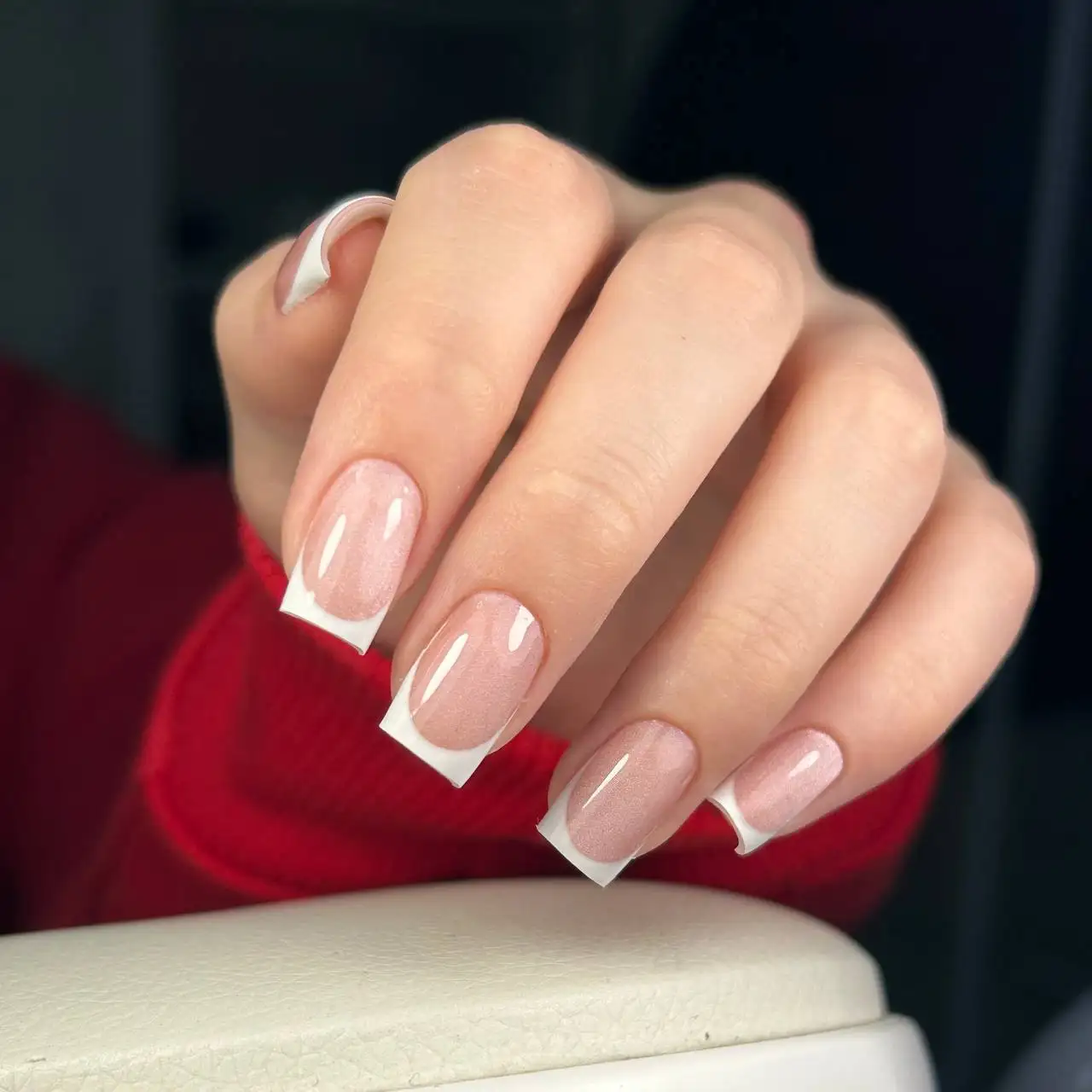 Маникюр и педикюр в студии на ул. Плякина - Красота (Услуги) в Энгельс