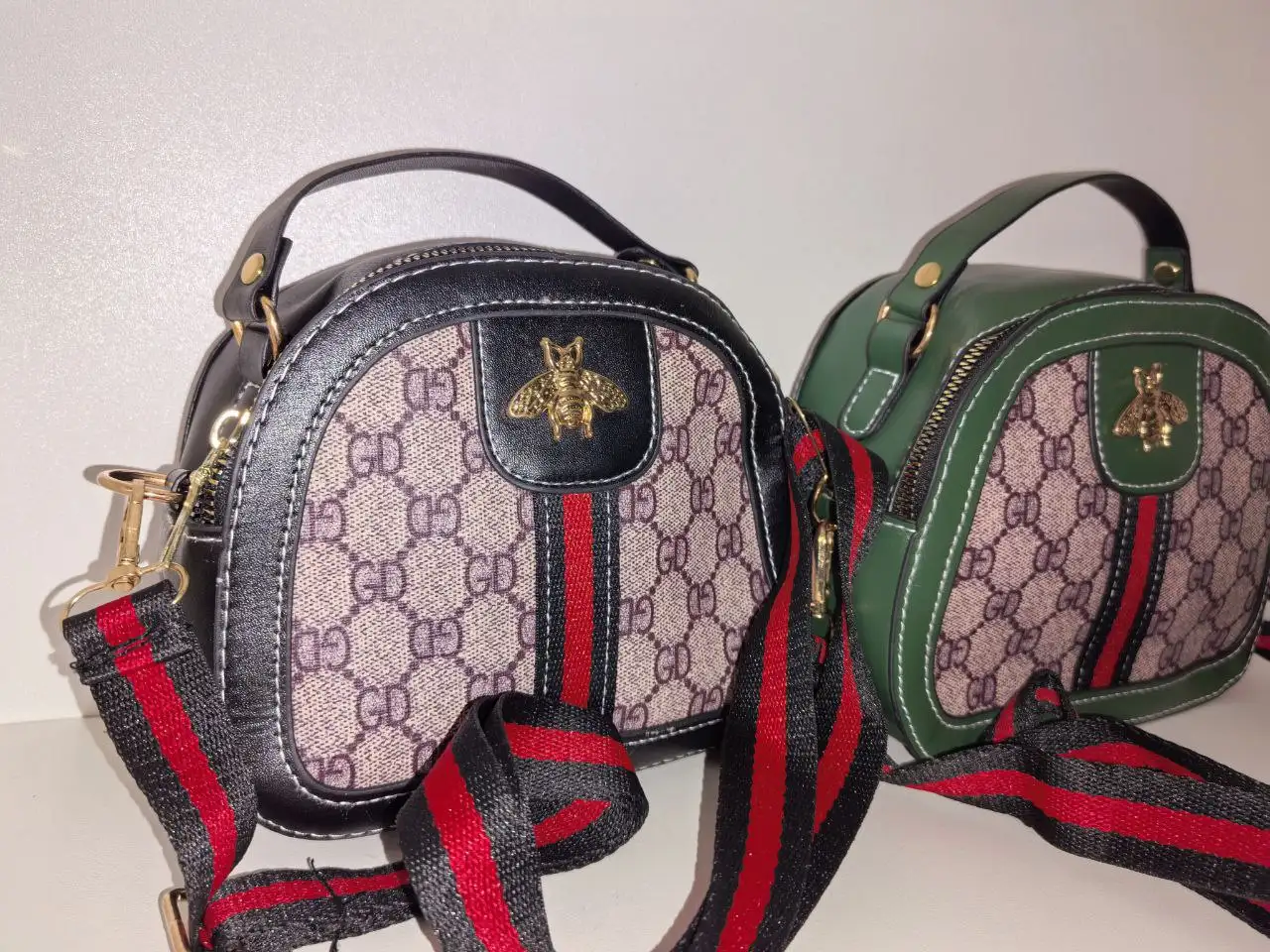 Новые сумочки - Сумки (Одежда) в Энгельс