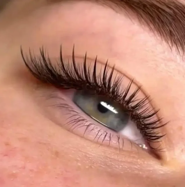 Наращивание ресниц и оформление бровей в Энгельсе - Бытовые услуги в Энгельс