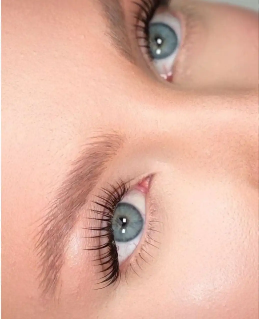 Наращивание ресниц и оформление бровей в Энгельсе - Красота (Услуги) в Энгельс