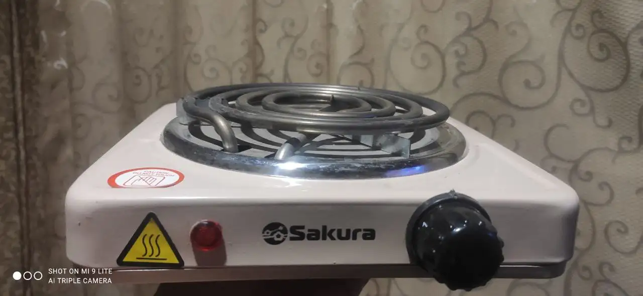 Электроплитка б/у в отличном состоянии - Для дома и дачи в Энгельс