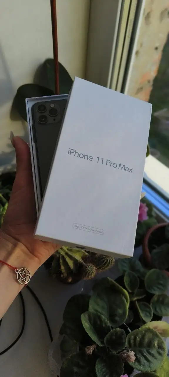 iPhone 11 Pro Max 256 ГБ - Смартфоны (Электроника) в Саратов