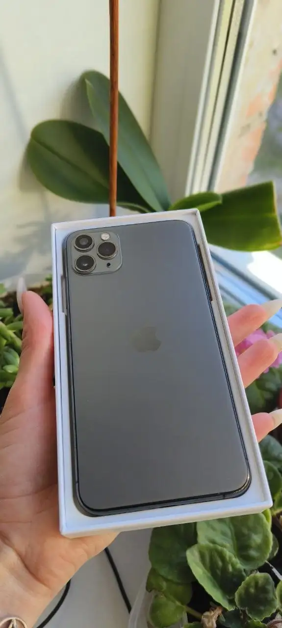 iPhone 11 Pro Max 256 ГБ - Смартфоны (Электроника) в Саратов