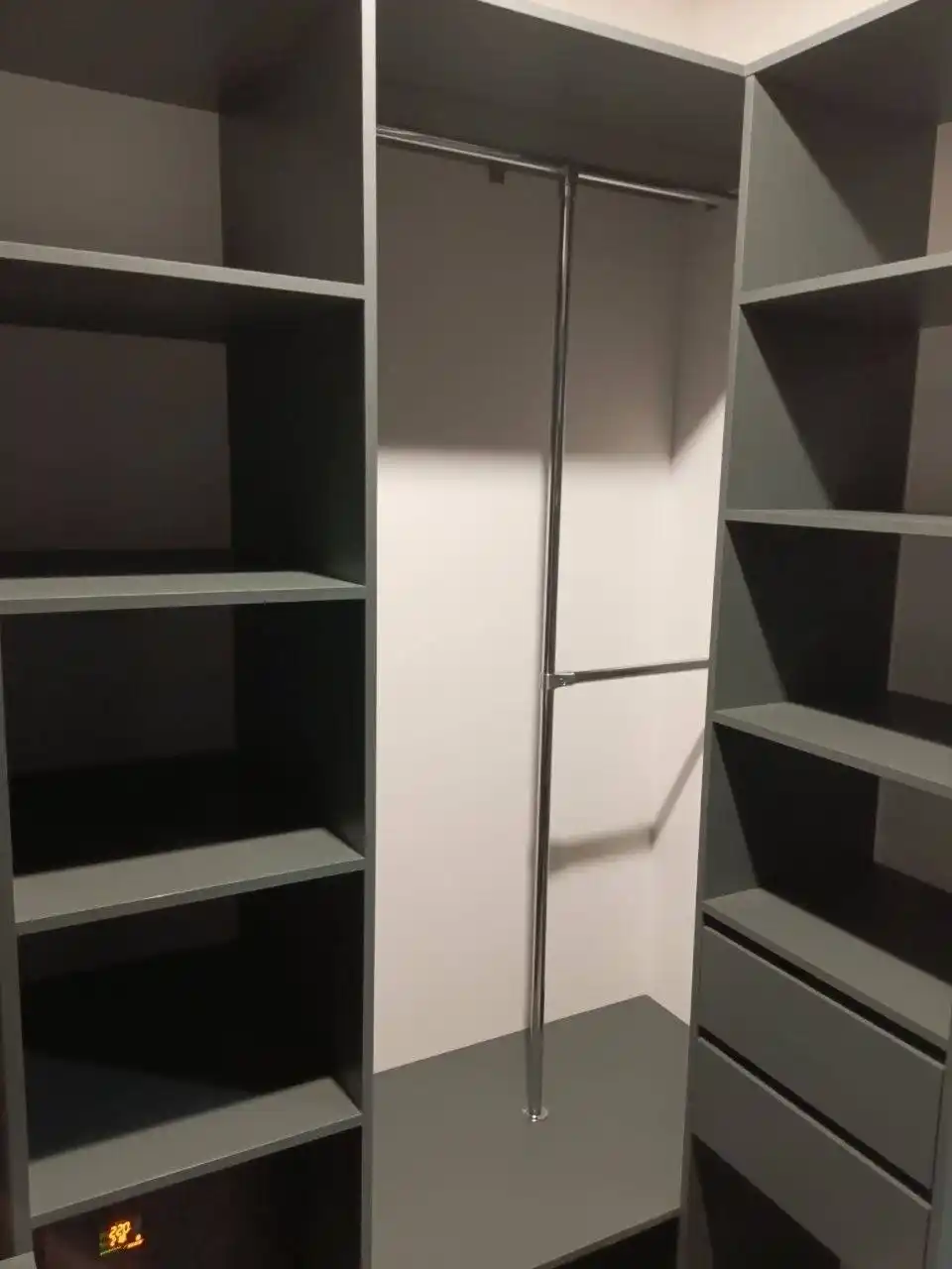 Изготовление гардеробной на заказ