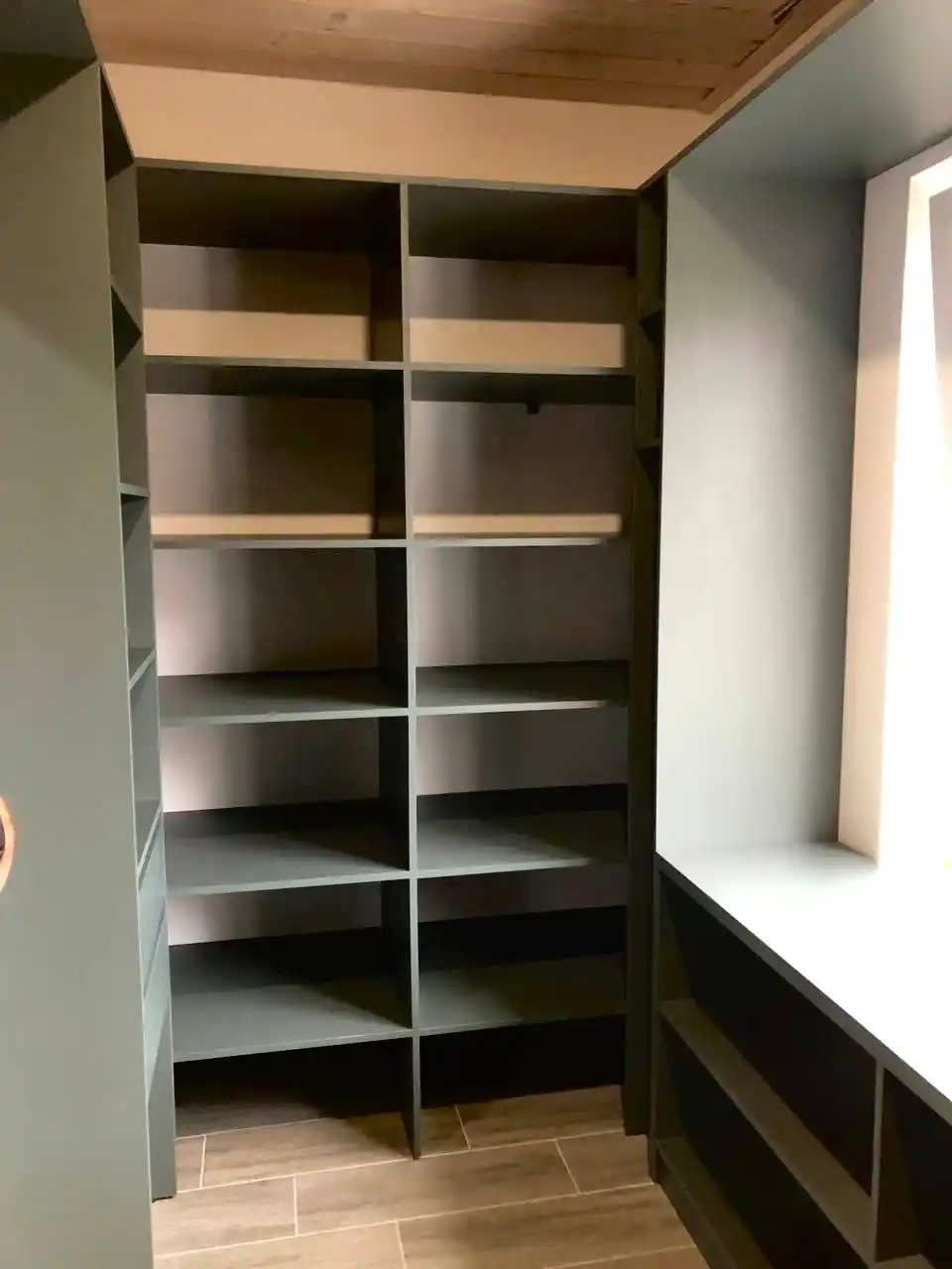 Изготовление гардеробной на заказ