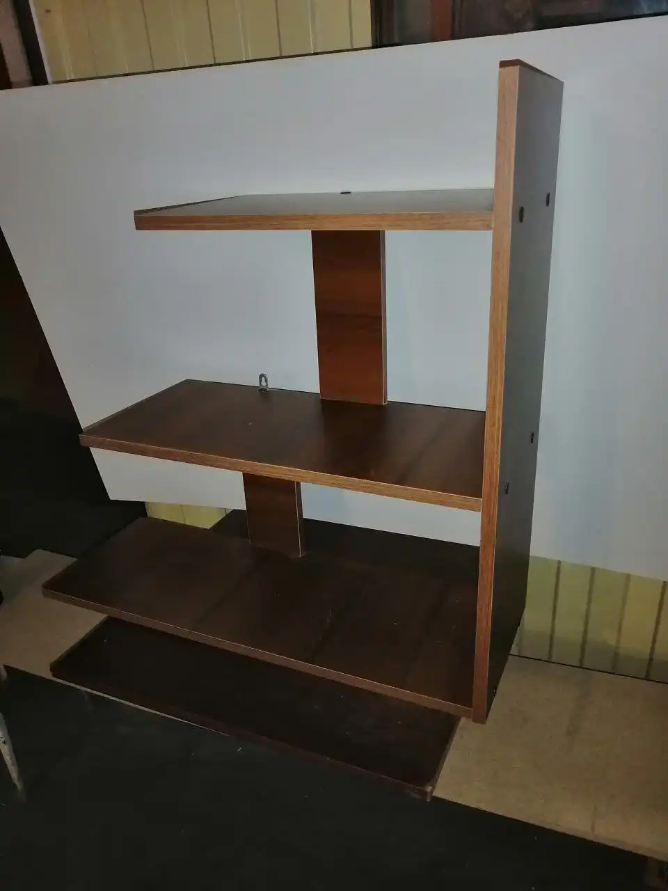 Полка настенная 700Х700Х250 (орех экко)