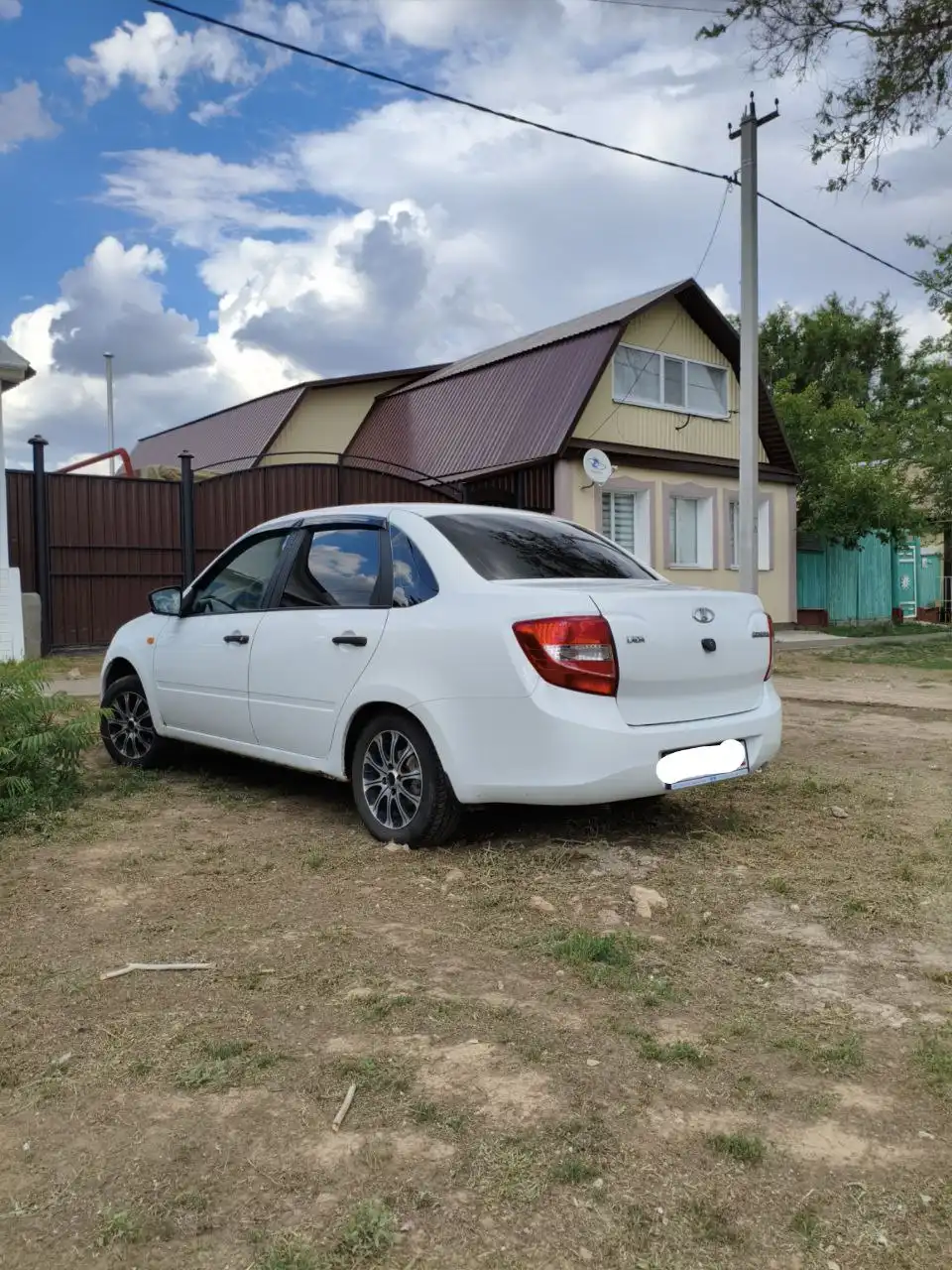 Продается Лада Гранта в отличном состоянии