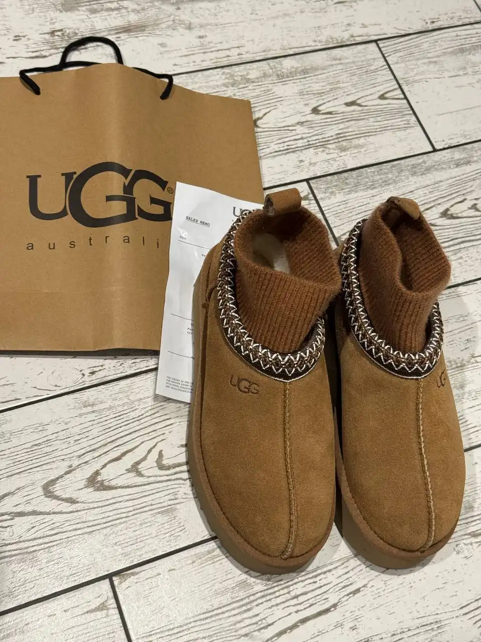 Продам Угги Оригинал размер 40