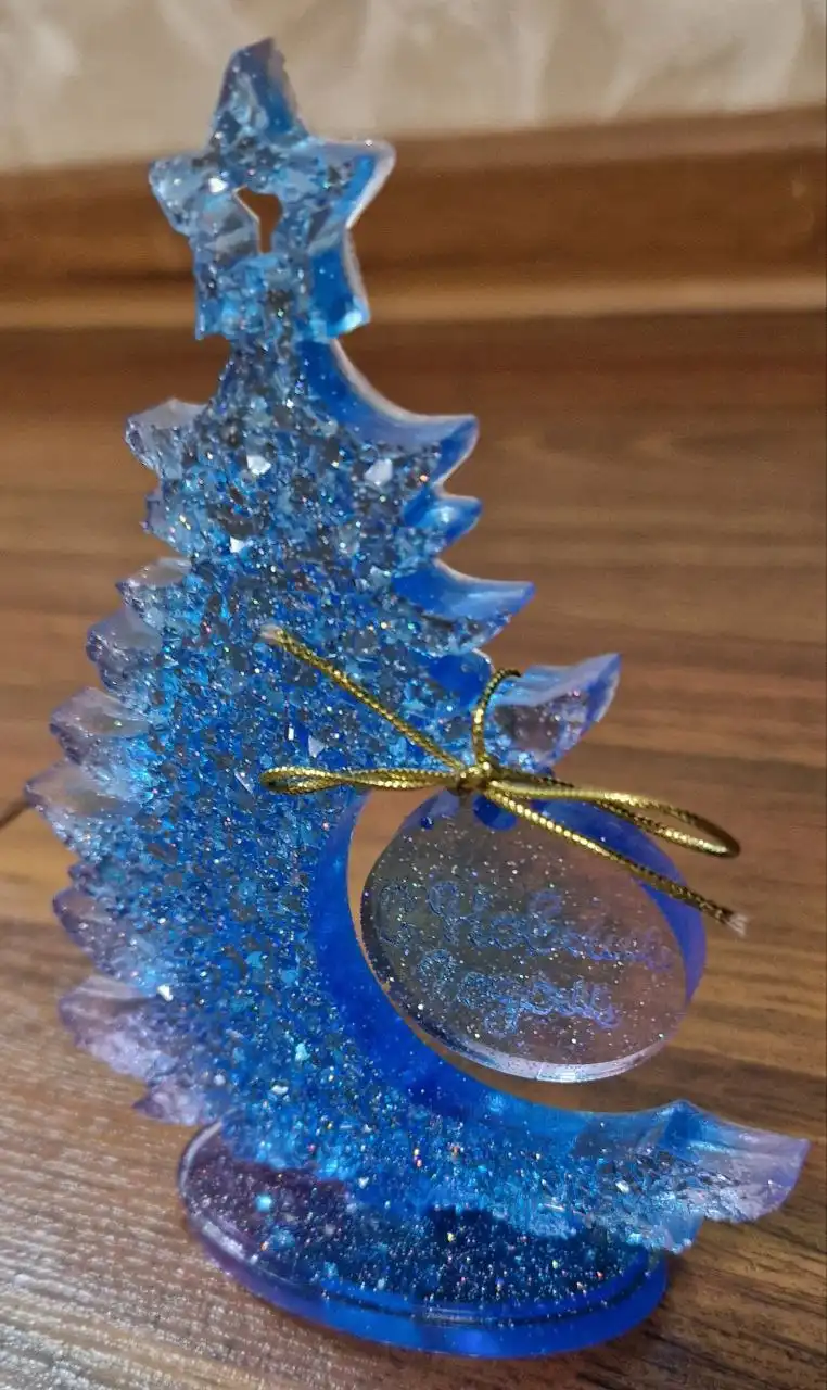 Набор новогодних игрушек из эпоксидной смолы